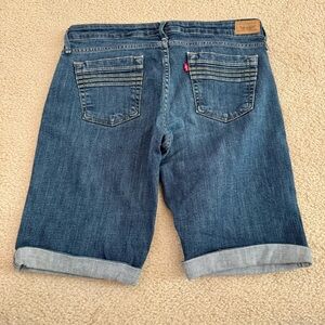 Vintage Y2K 90s Levi’s 545 Denim Jean Shorts 10.5” Inseam Dark Wash Size 8